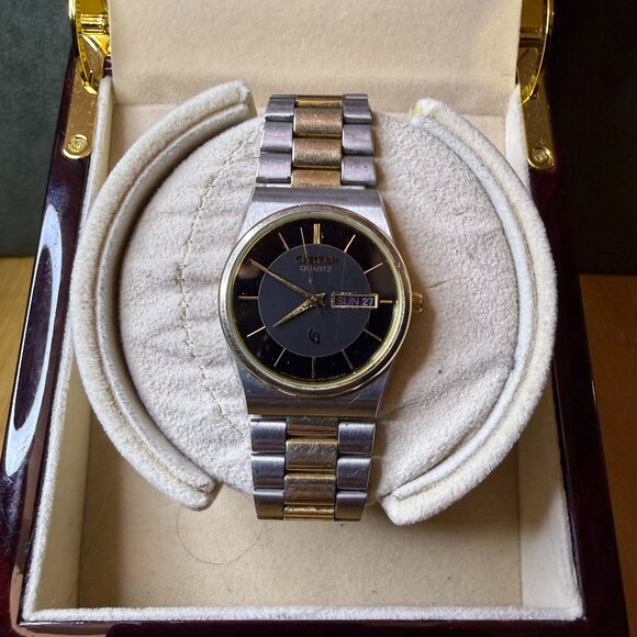 Vintage Citizen CQ Two Tone Day-Date Watch 8101-T15588KT, 34mm - Not Running - Picture 1 of 5